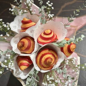 La Vie en Croissant rose croissant bouquet